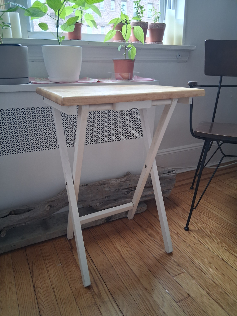 🥕Folding Wooden Table