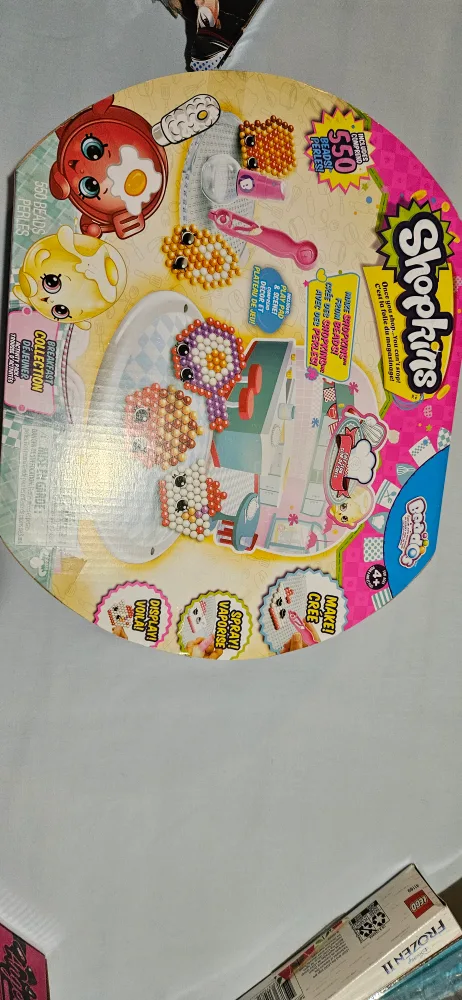 Shopkins Beados Breakfast Collection Activity Pack image indicator(5)