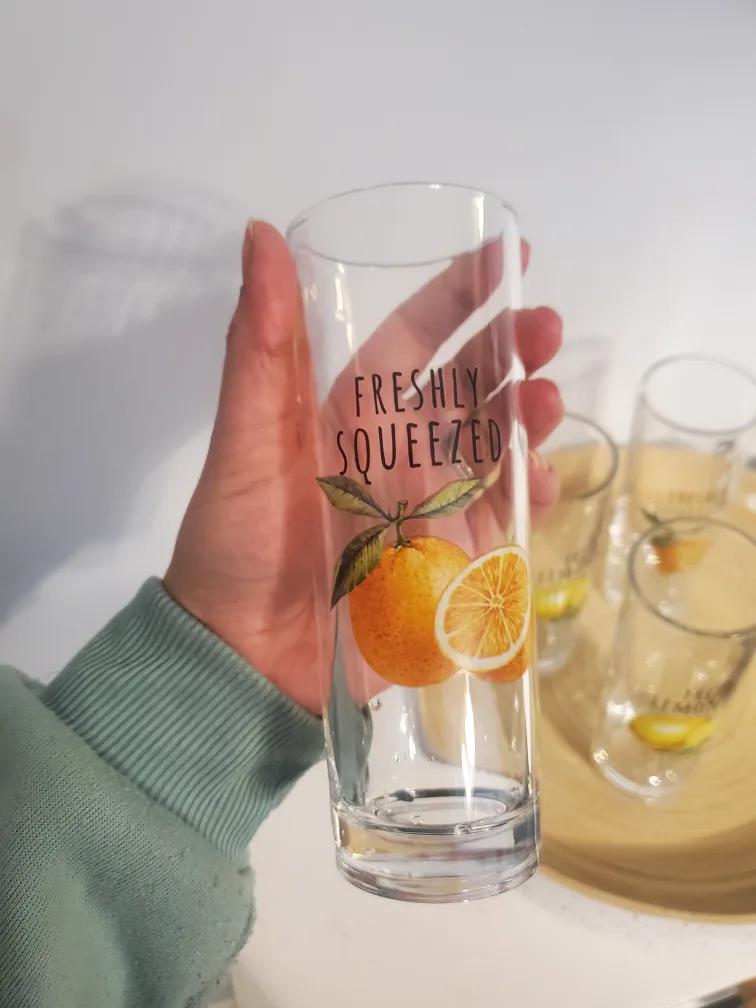 Set of 4 Fresh Lemonade & Squeezed Juice Glasses image indicator(4)