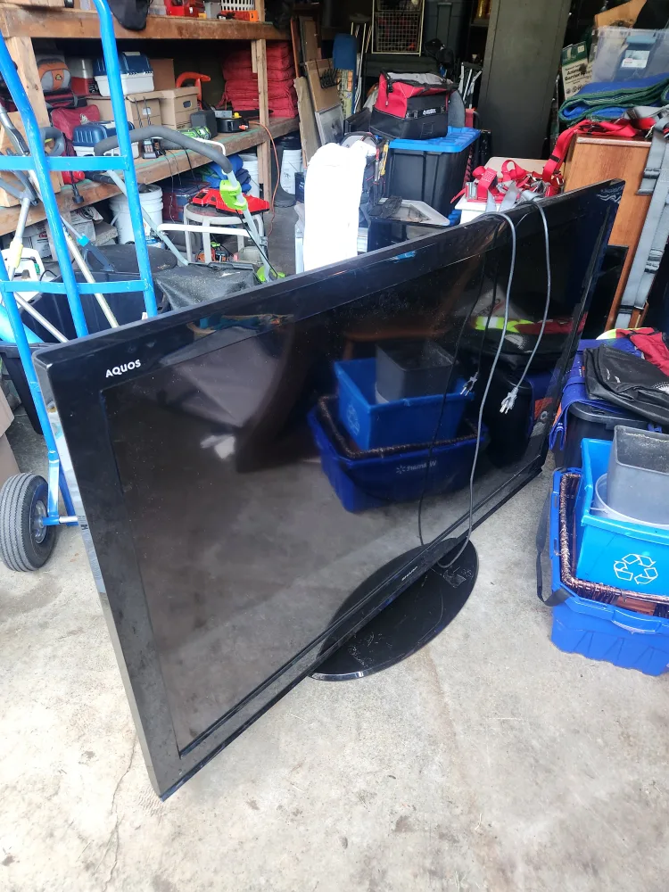 Sharp Aquos Flat Screen TV 60 inch with remote thumbnail