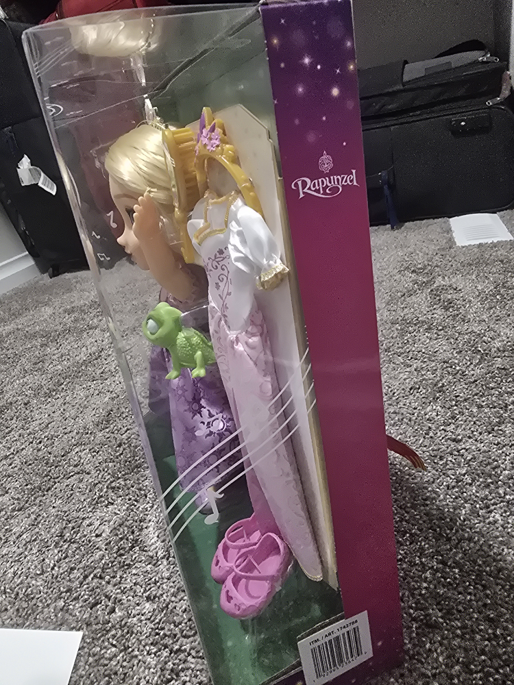 Disney Princess Singing & Styling Rapunzel Doll (New) - photo 3