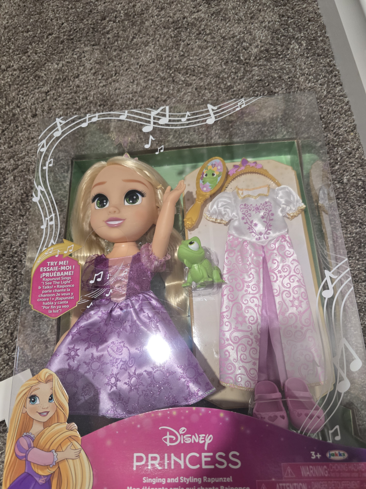 Disney Princess Singing & Styling Rapunzel Doll (New) - photo 4