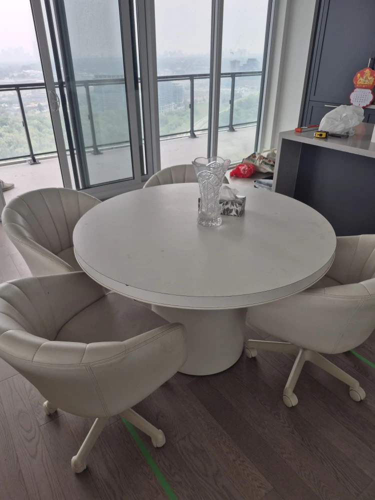 White Round Dining Table with Four Chairs