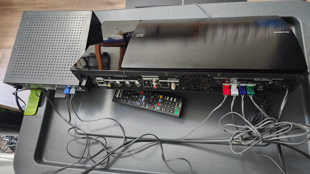 Sony Home Theatre System - photo 4