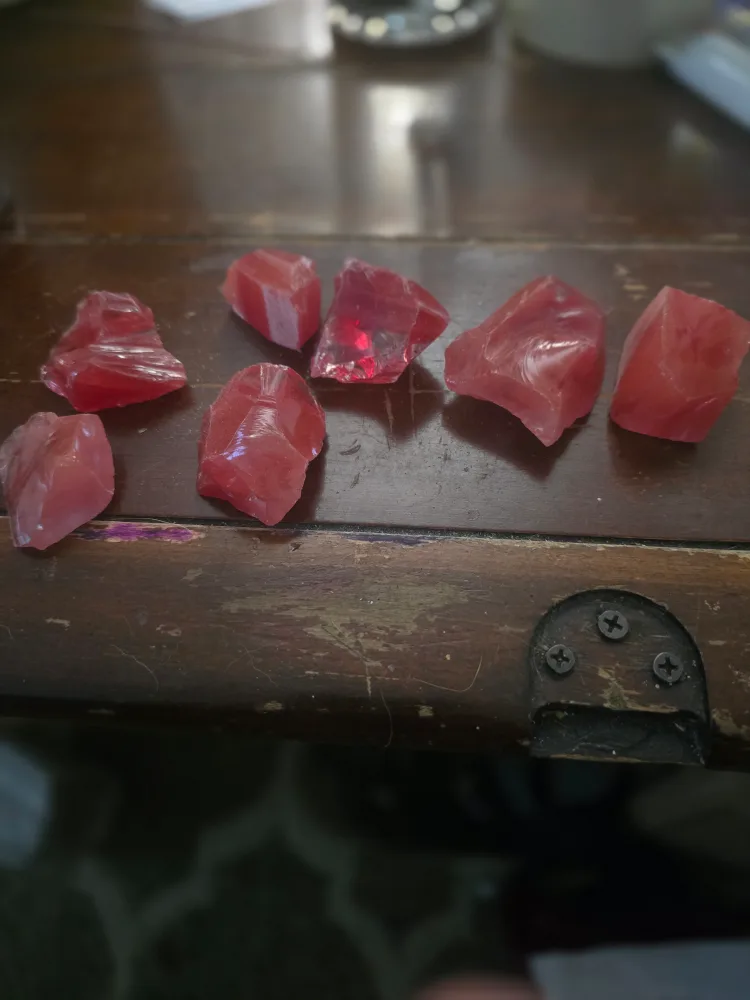 cherry quartz crystals raw image indicator(2)