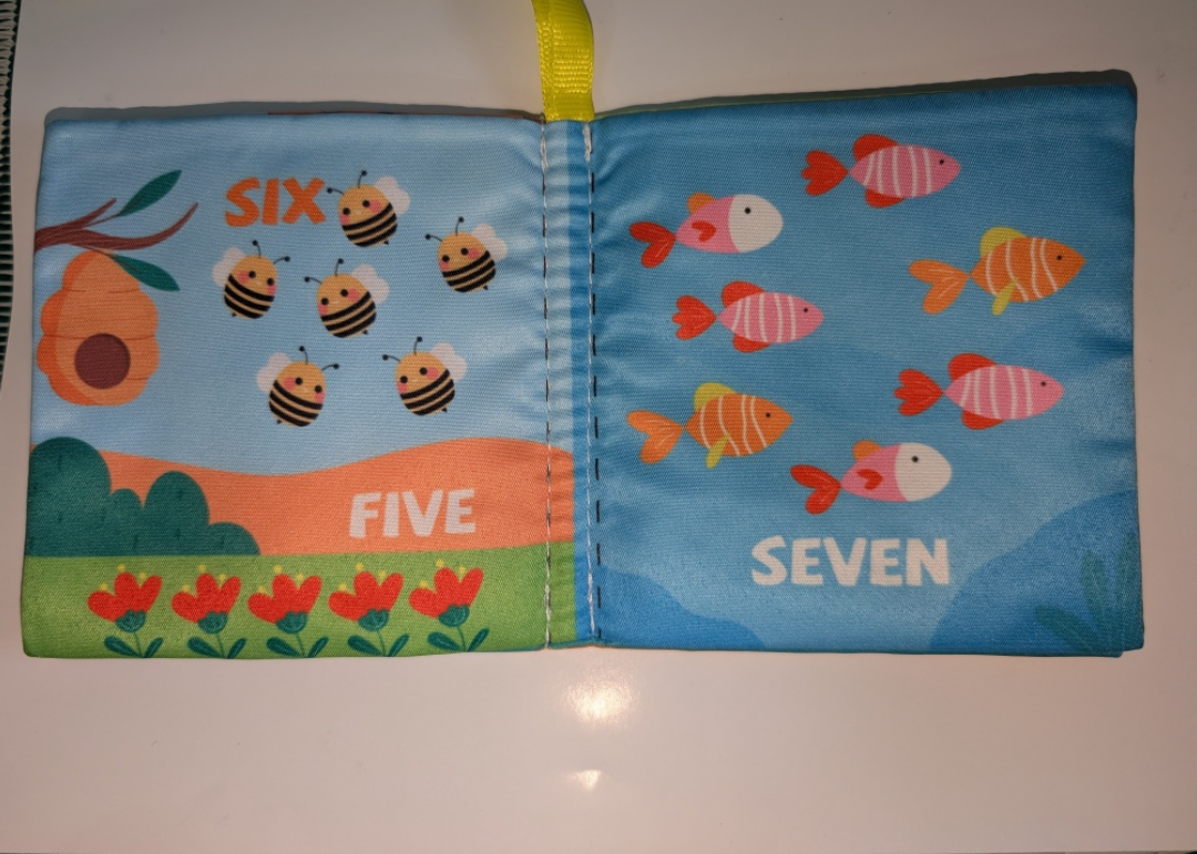 Numbers Fabric Baby Book - photo 3