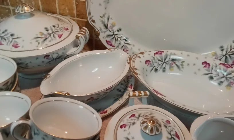 Stunning Set of China for 12 Persons image indicator(5)