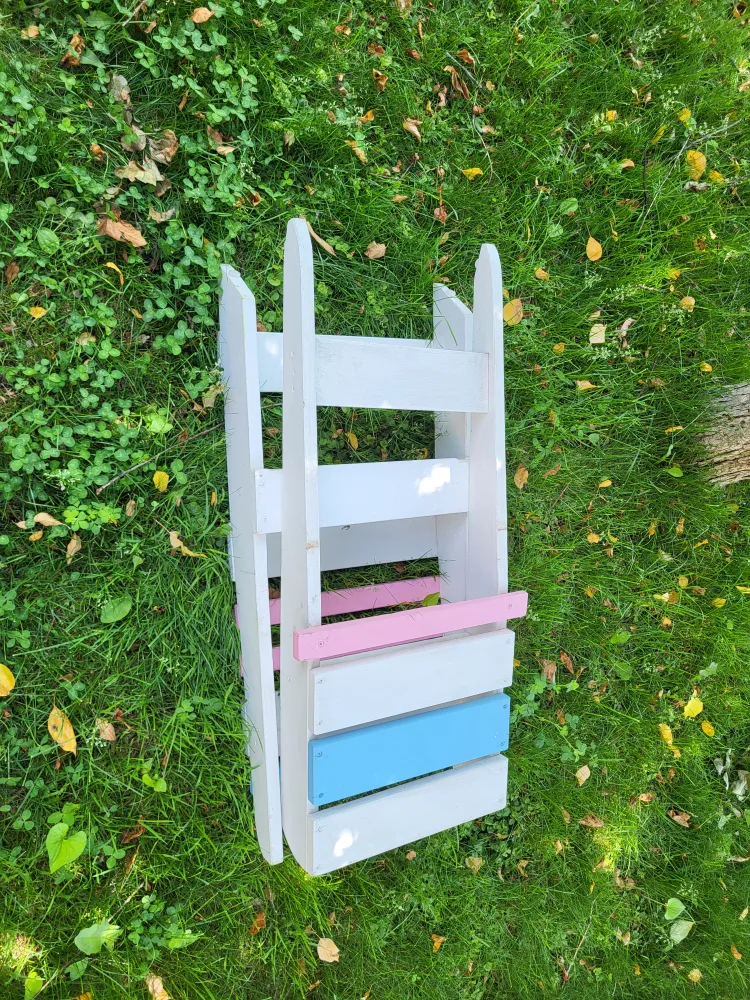 Wooden Camping/ Cottage Chair image indicator(3)