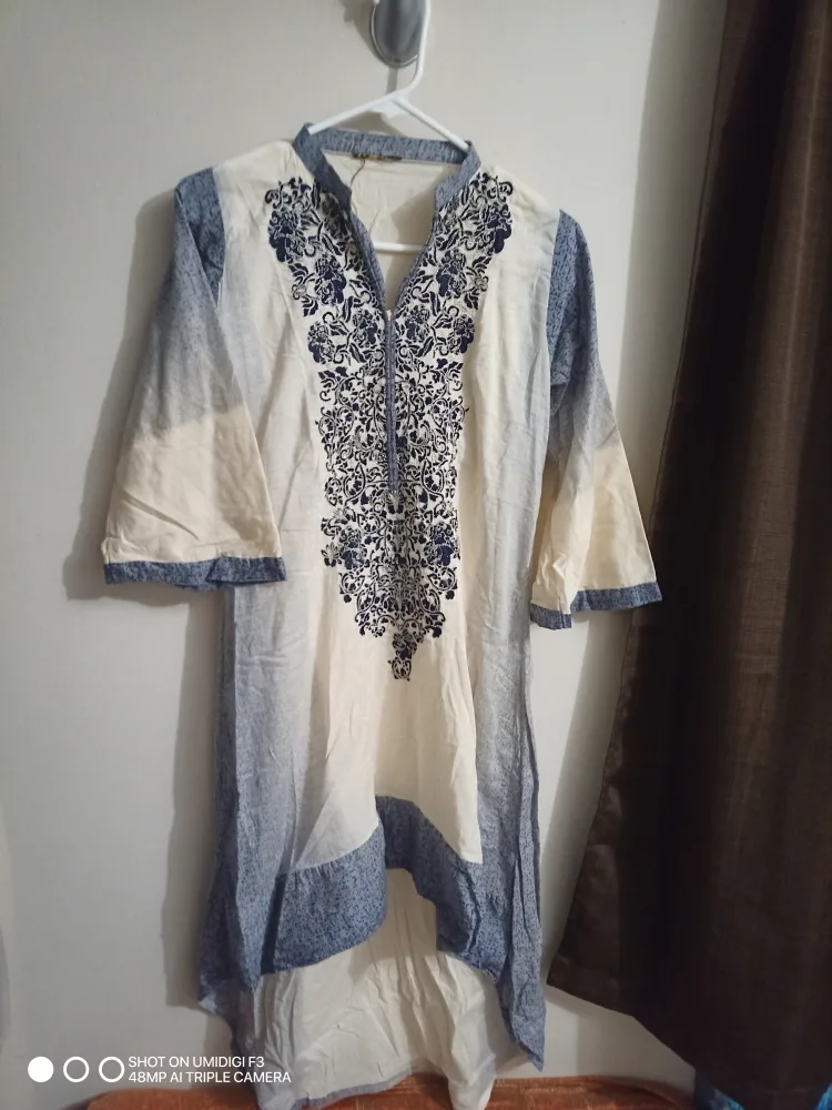 Blue & White Tunic Top thumbnail