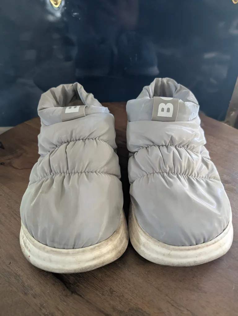 gray Bob slippers 7-8 thumbnail