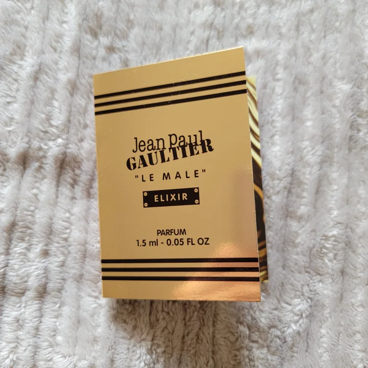 💟 10pc perfume sample bundle image indicator(8)