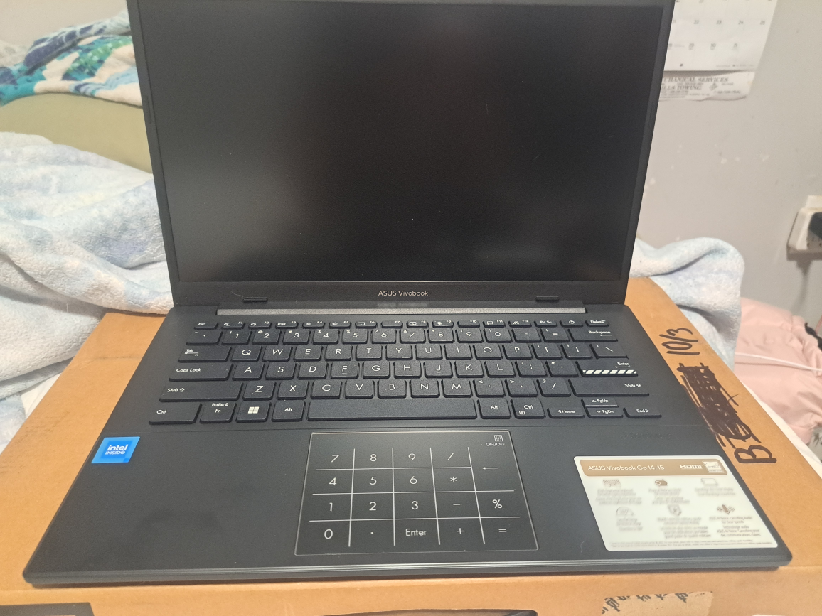 ASUS Vivobook Laptop - photo 2