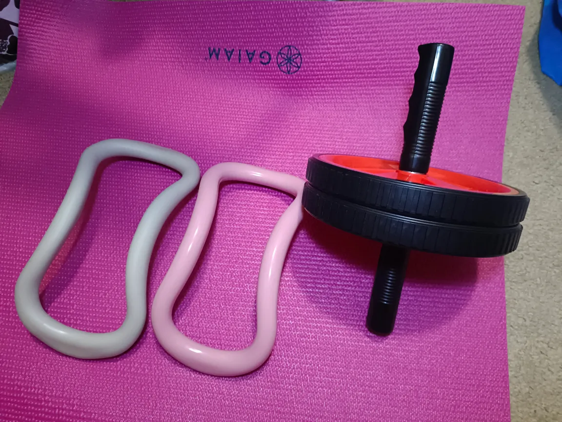 Gaiam Yoga Mat, Wheel, and Rings image indicator(2)