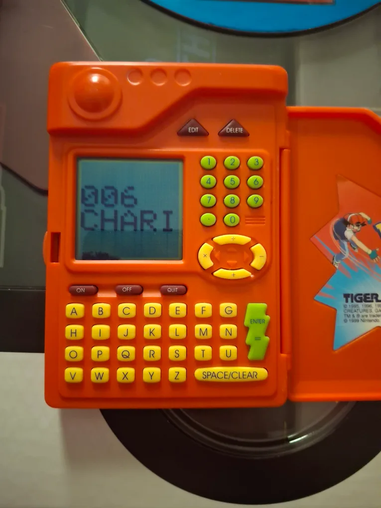 Tiger Electronics Pokémon Pokedex Organizer image indicator(6)