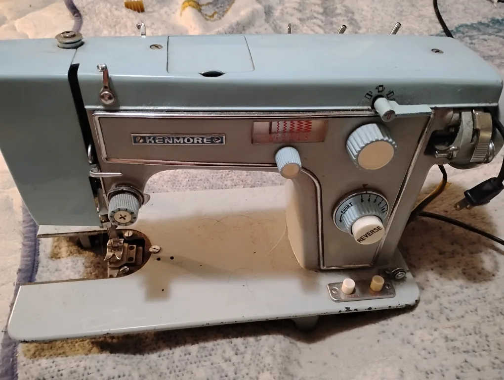 Kenmore Sewing Machine thumbnail