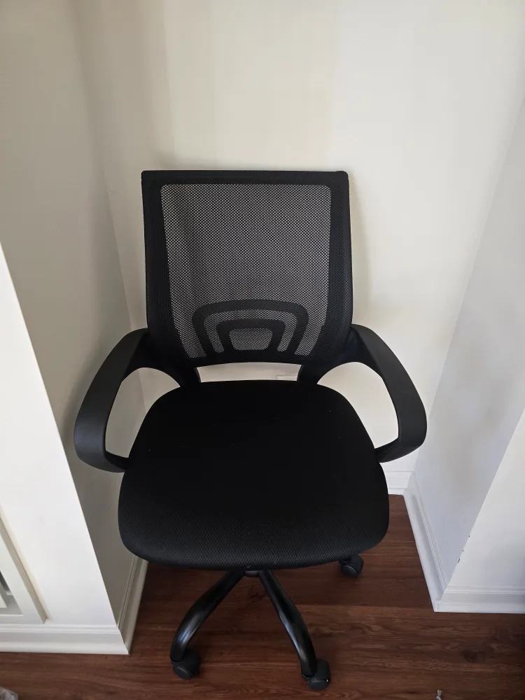 Black Mesh Office Chair thumbnail