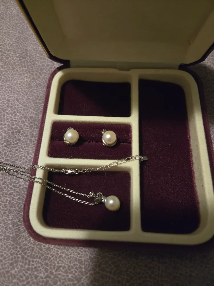 Pearl Jewellery Set thumbnail