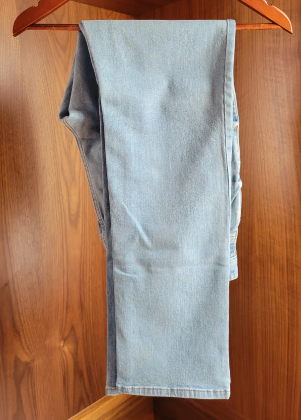 Men's Calvin Klein Light Blue Stone Wash Jeans - 31"x32" image indicator(7)