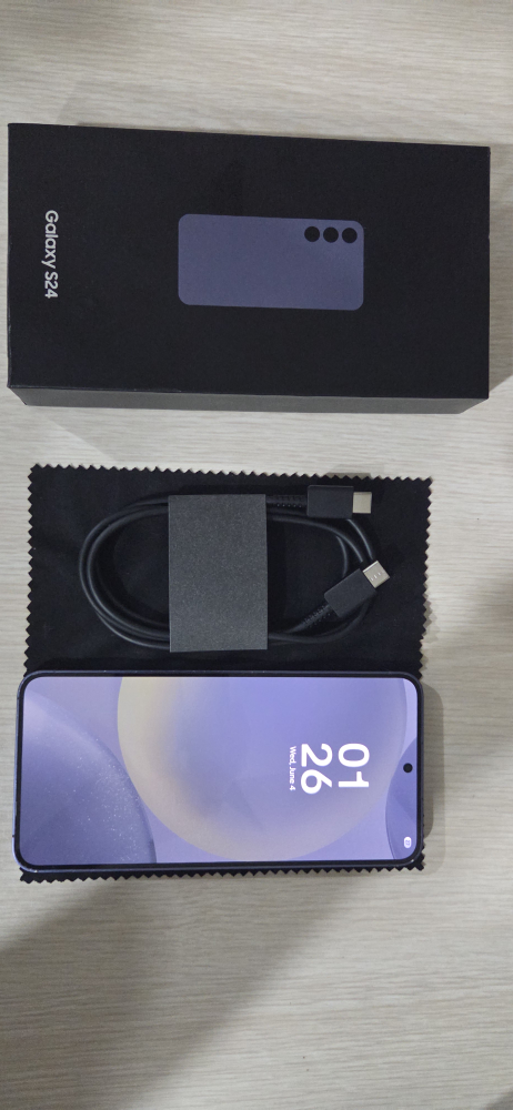 Samsung Galaxy S24 Violet Cobalt • UNLOCKED • OBO