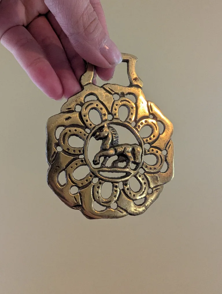 Vintage brass horse decoration thumbnail