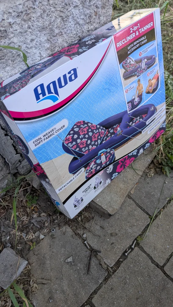 Aqua 2-in-1 Recliner & Tanner Lounger image indicator(4)