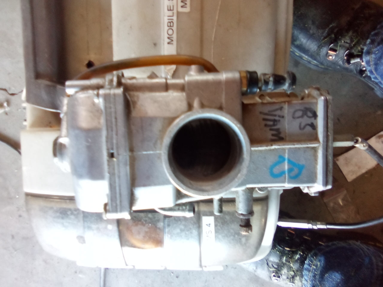 complete carburetor for 85 Yamaha - photo 2