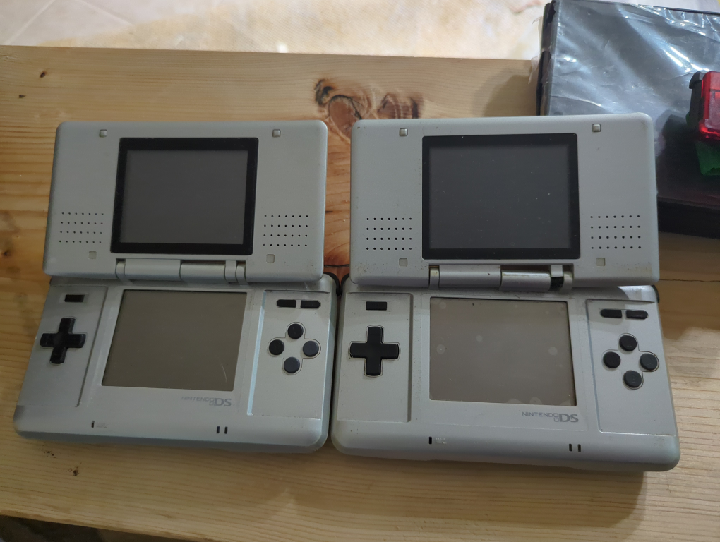 Nintendo DS handheld console - photo 3