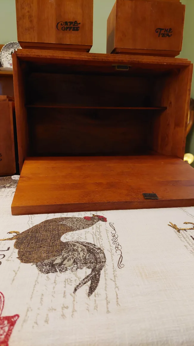 Vintage Wooden Kitchen Canister Set image indicator(3)