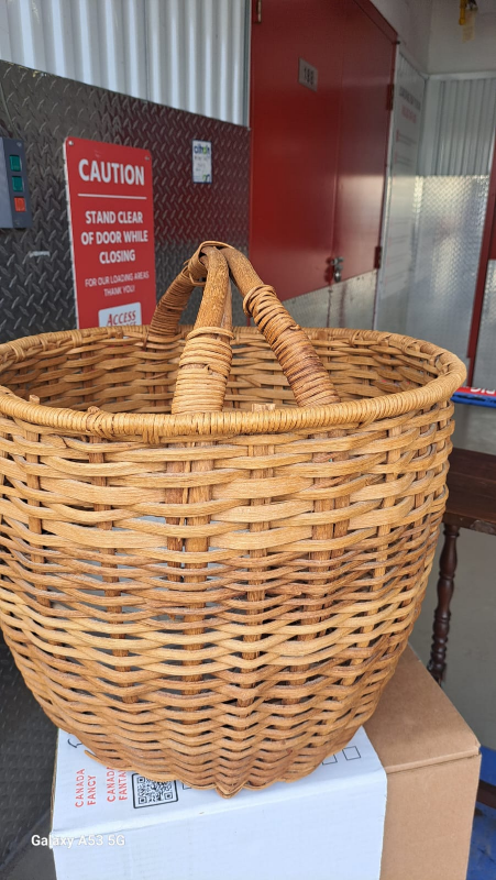 LAST weekend!! Wicker Basket with Handle & more - photo 3