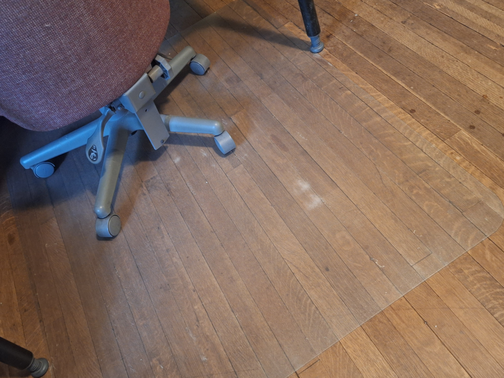 Office Chair and Floor Mat - photo 2