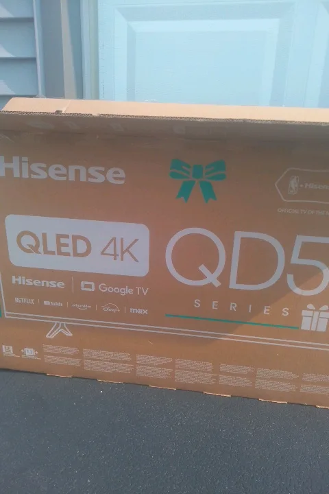 Brand New 4K Smart TV big screen 💚 🥕 thumbnail