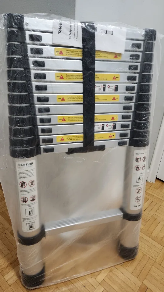 12.5ft Extendable Ladder *new thumbnail