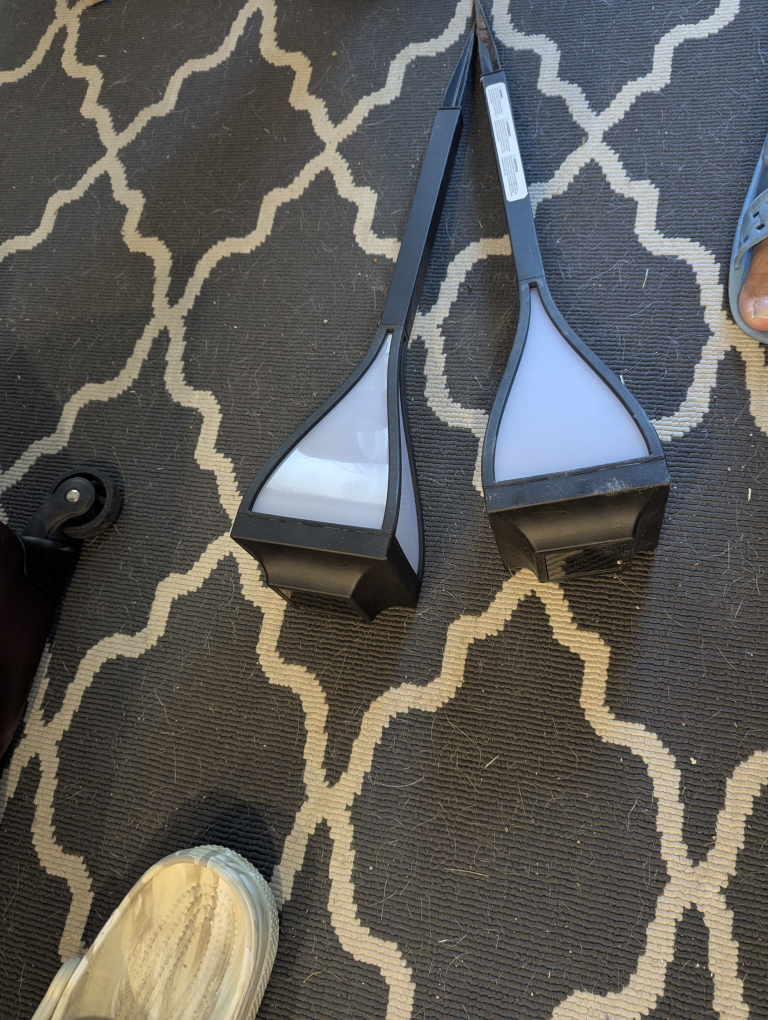 Solar Pathway Lights - Set of 2#freecycle