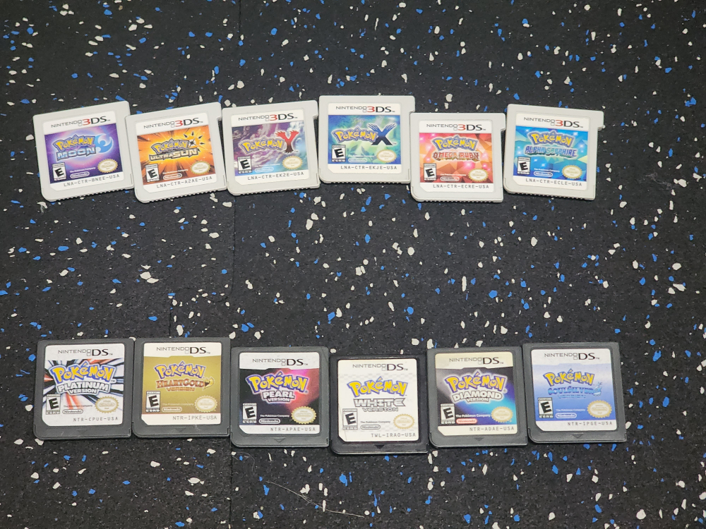 Nintendo 2DS with Pokémon Games - photo 2