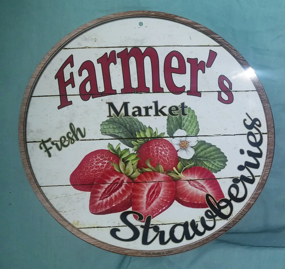 Strawberry Farmer's Market Wall Decor Signs image indicator(2)