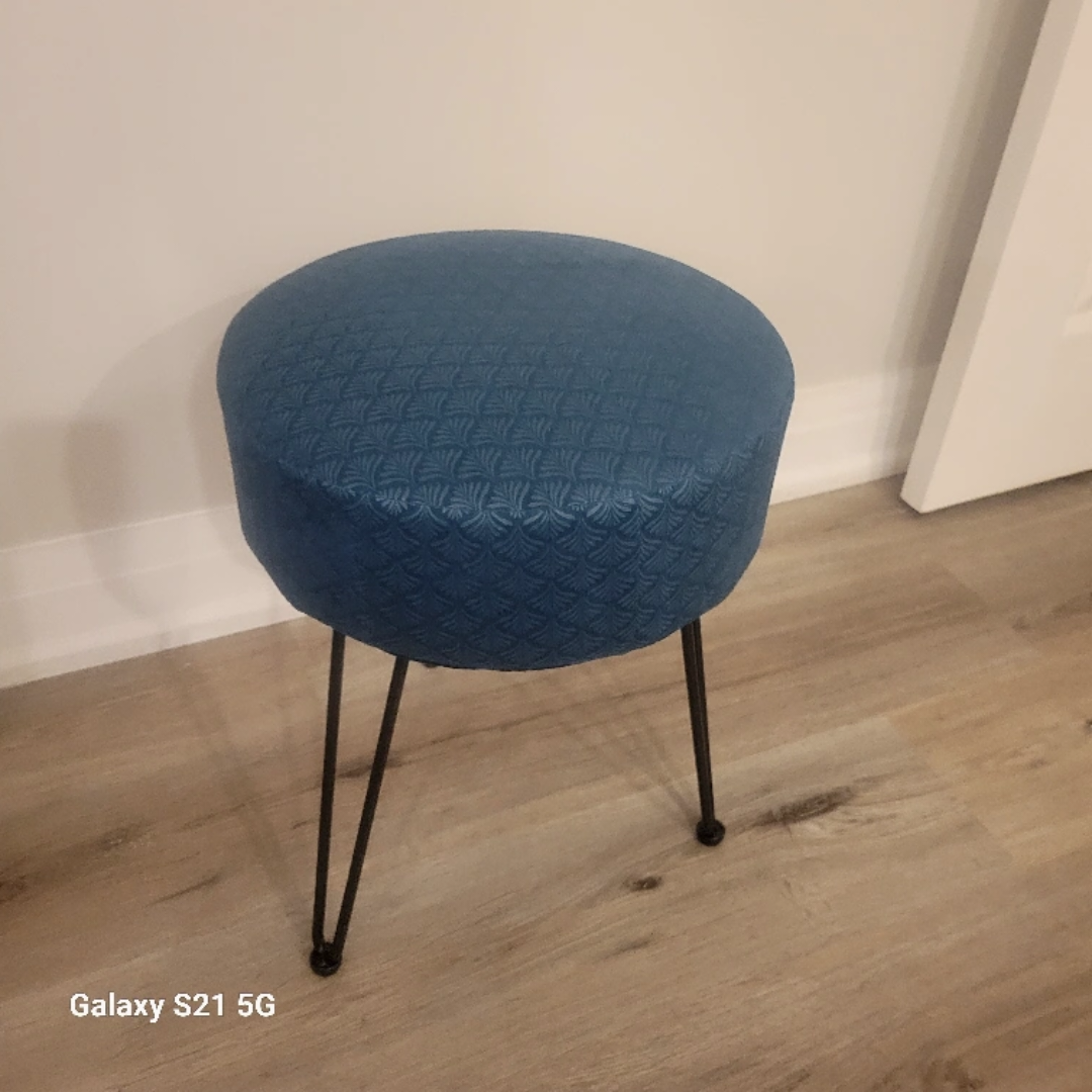 Blue round stool ottaman