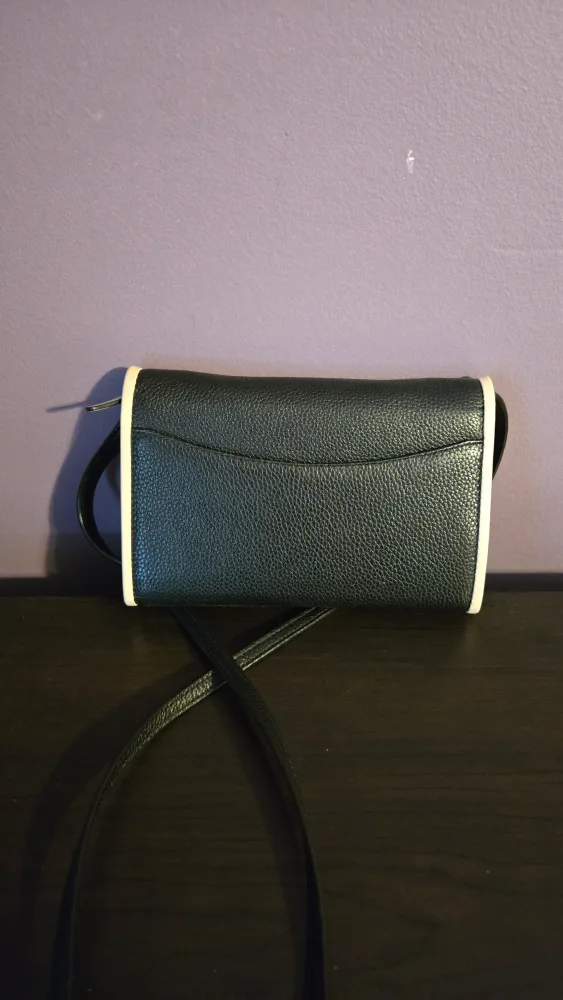 Kate Spade Crossbody Bag image indicator(2)