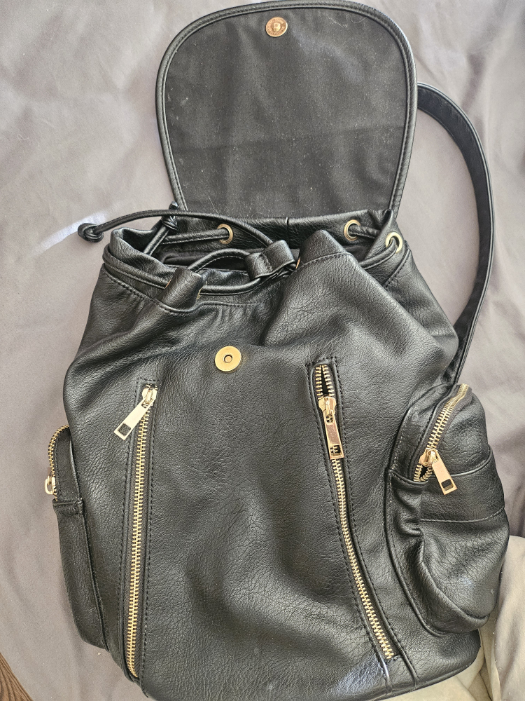 Black leather backpack purse - photo 4
