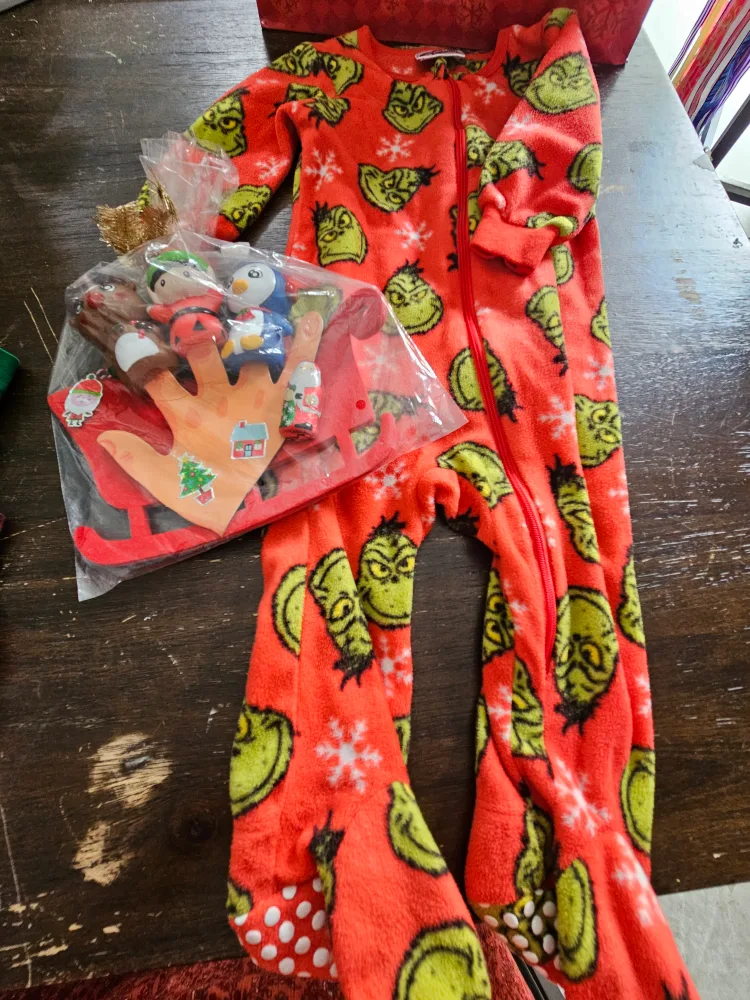 Grinch Onesie - Size 6-12M & set of finger puppets thumbnail