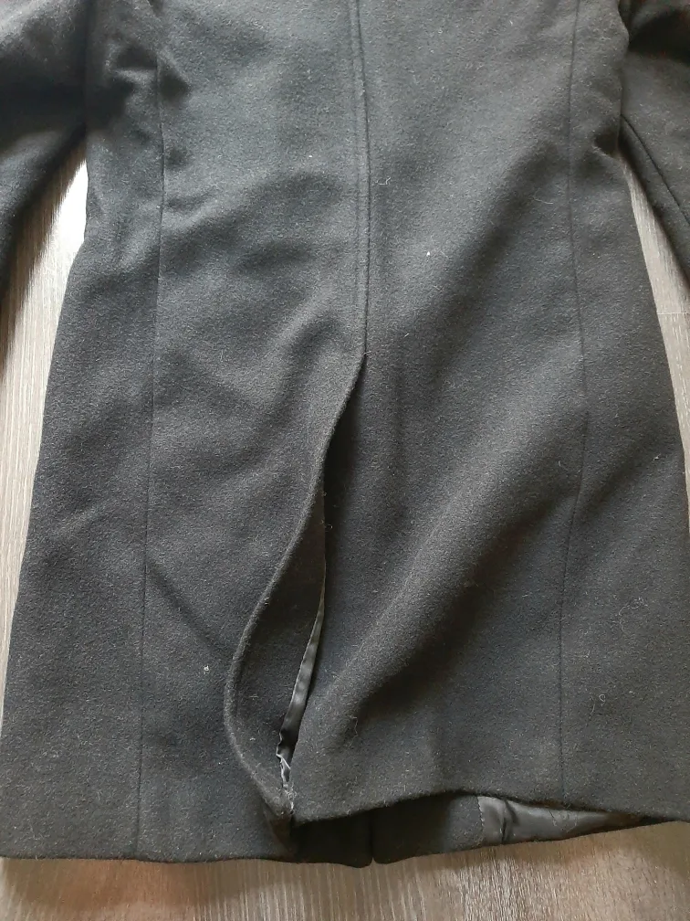 GXG Black Wool Coat - Size L image indicator(9)