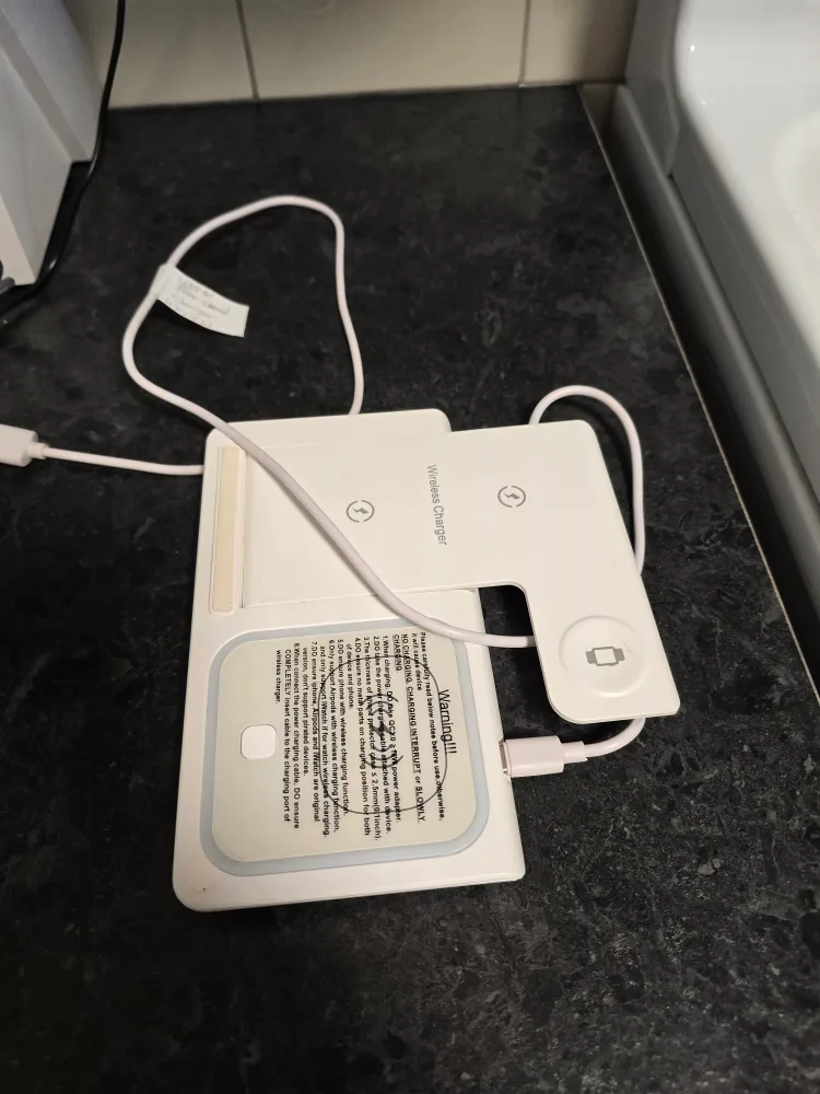 White Wireless Charger Stand thumbnail