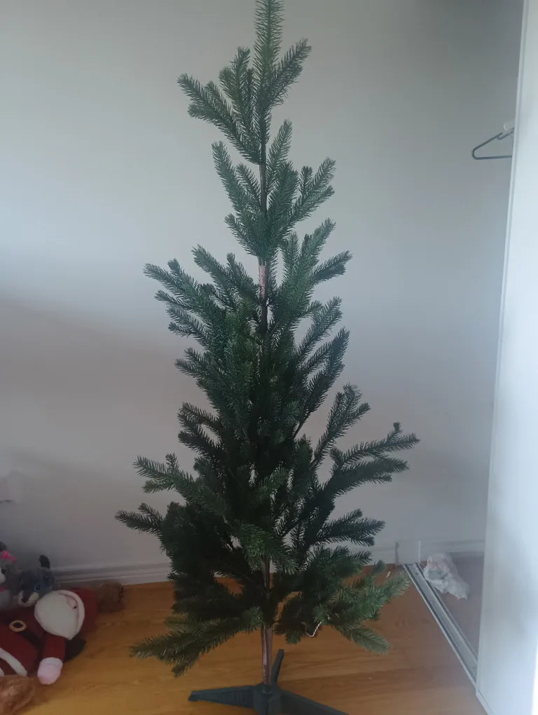 Artificial Christmas Tree thumbnail