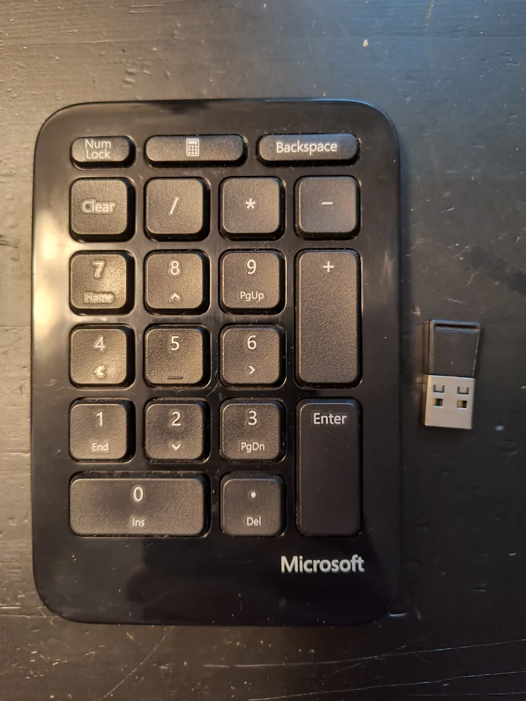 Microsoft Wireless Numberpad thumbnail