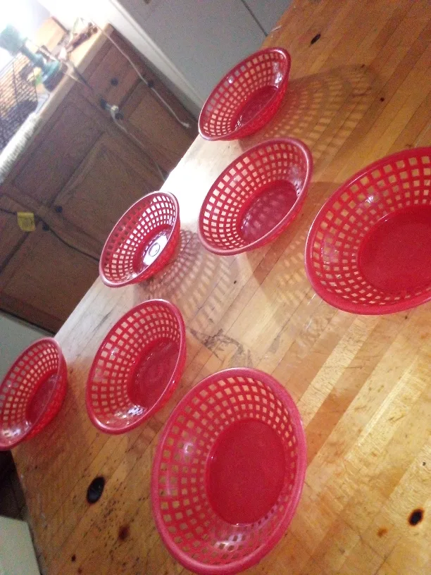 Red Plastic Food Baskets (Set of 7) thumbnail