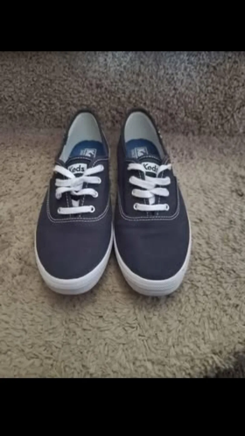 Woman's Keds - Size 7 thumbnail