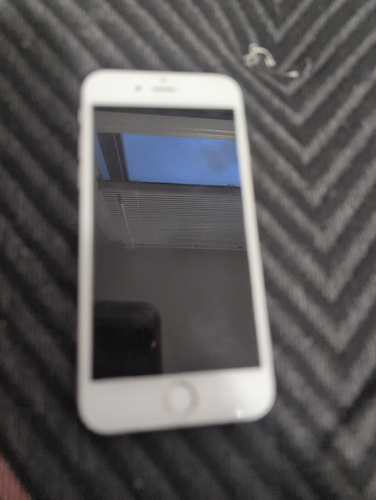 Used Smartphones - photo 4
