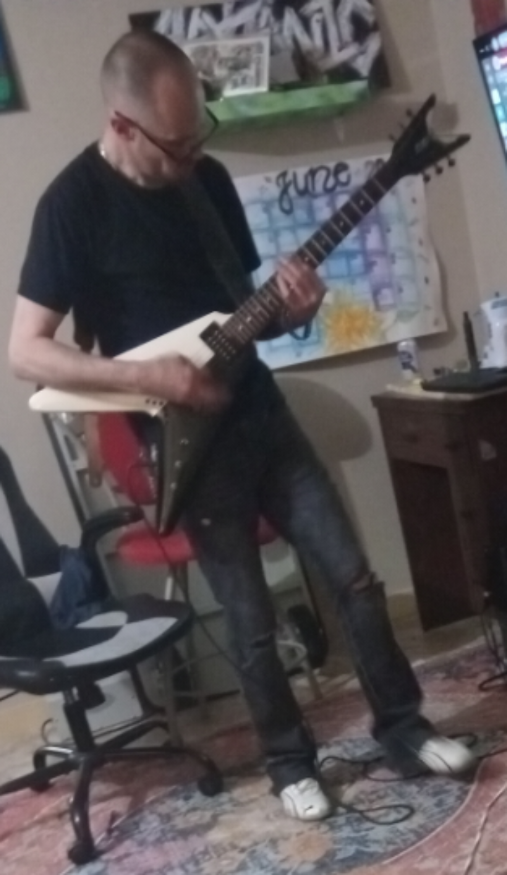Dean flying V - photo 2