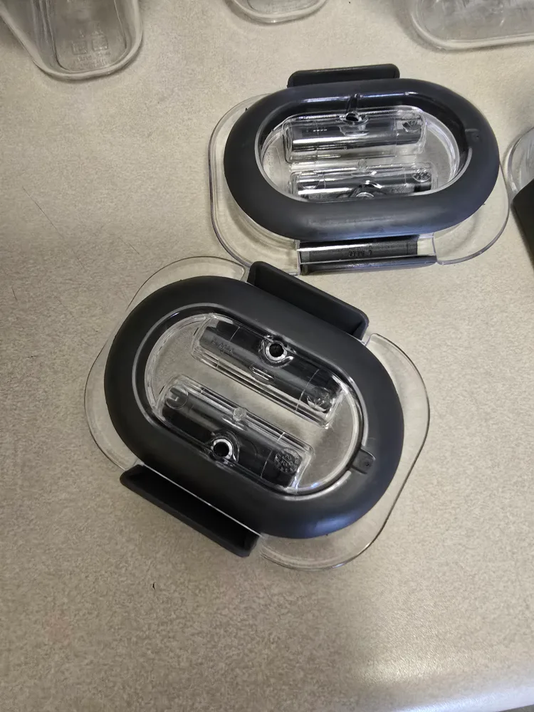 Rubbermaid Brilliance Food Storage Containers image indicator(10)