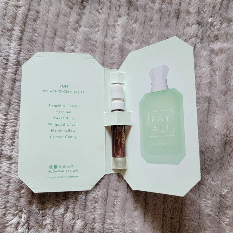 💟 10pc perfume sample bundle image indicator(2)