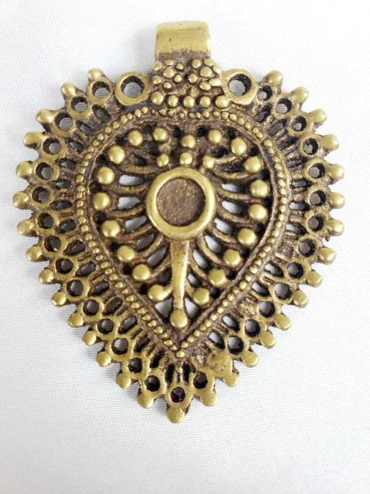 African Heart Shaped Brass Adinkra Pendant Jewelry (Akoma) image indicator(3)